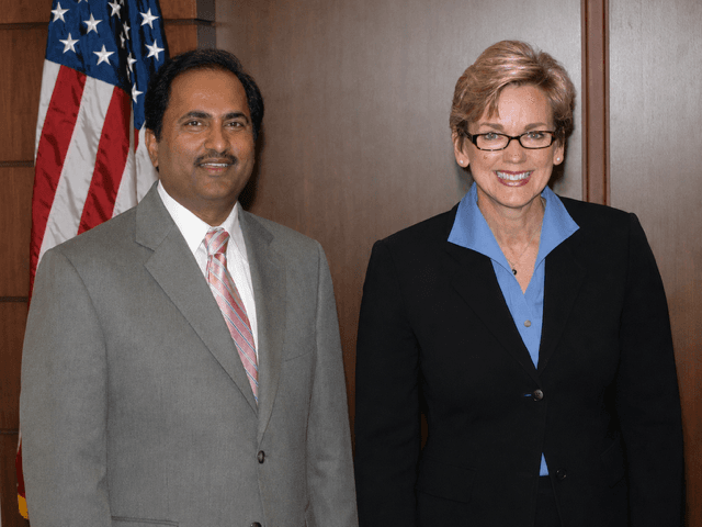 Dr. Vijay Kumar meeting Michigan Governor Jennifer Granholm in Lansing